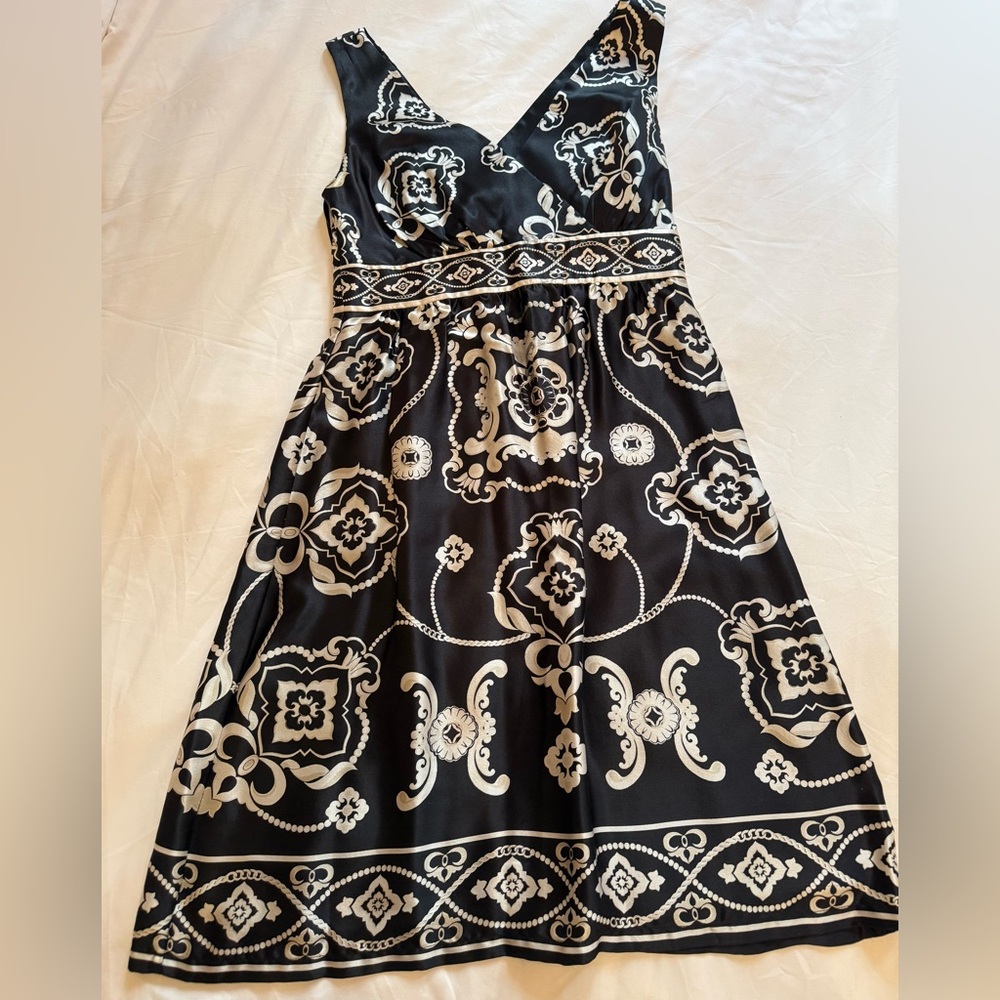 White House Black Market Black and White Midi Dress